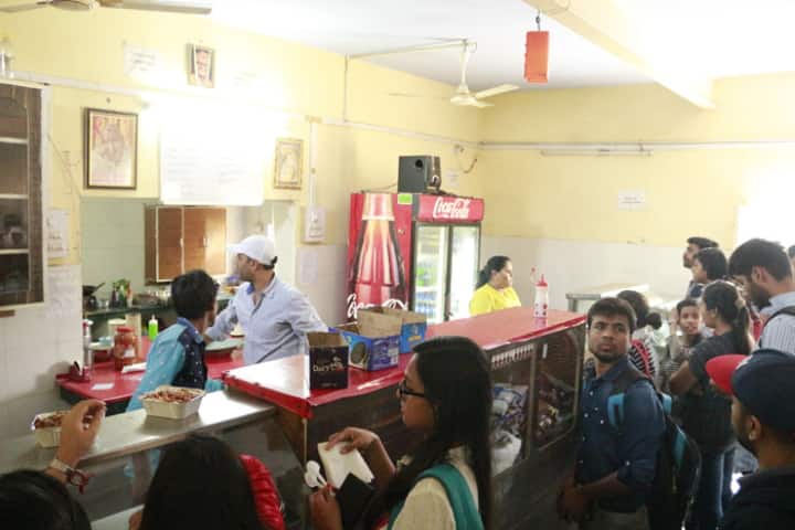 cafeteria